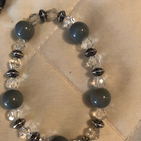 HANDMADE ONE OF A KIND BRACELET & 2 PAIR EARRINGS - Picture 2 of 4